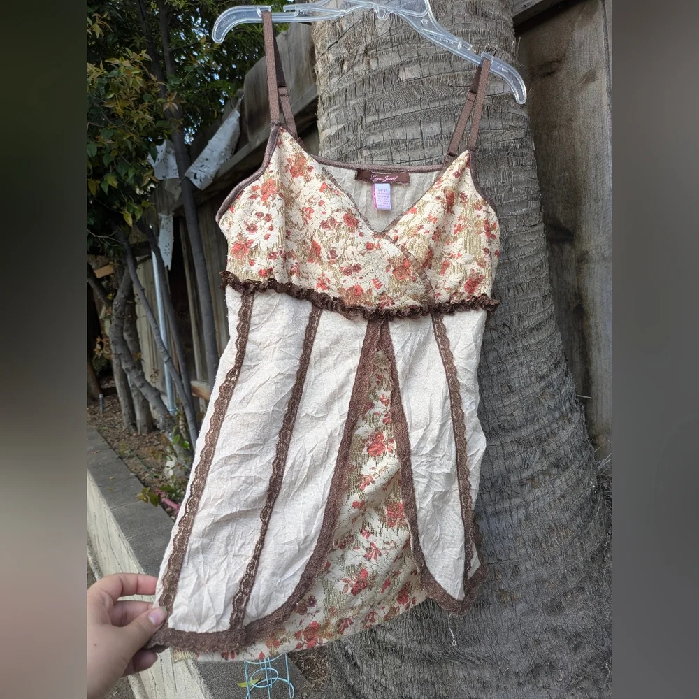 True Vintage Y2K Floral Lace Cami – Earthy Fairy Core - Picture 2 of 4